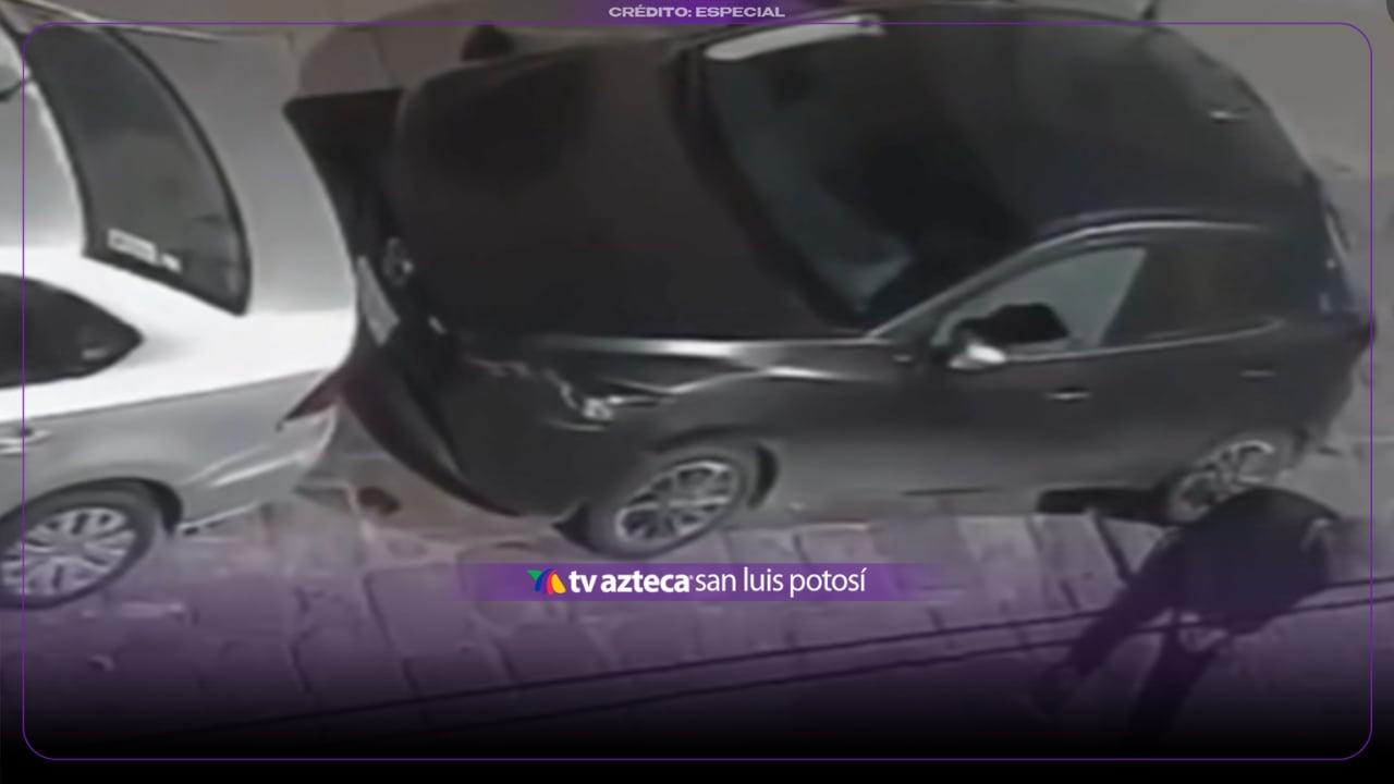 Cristalazo en pleno Centro Histórico de San Luis Potosí: rompió el vidrio de un auto con una piedra, ¿qué se llevó?